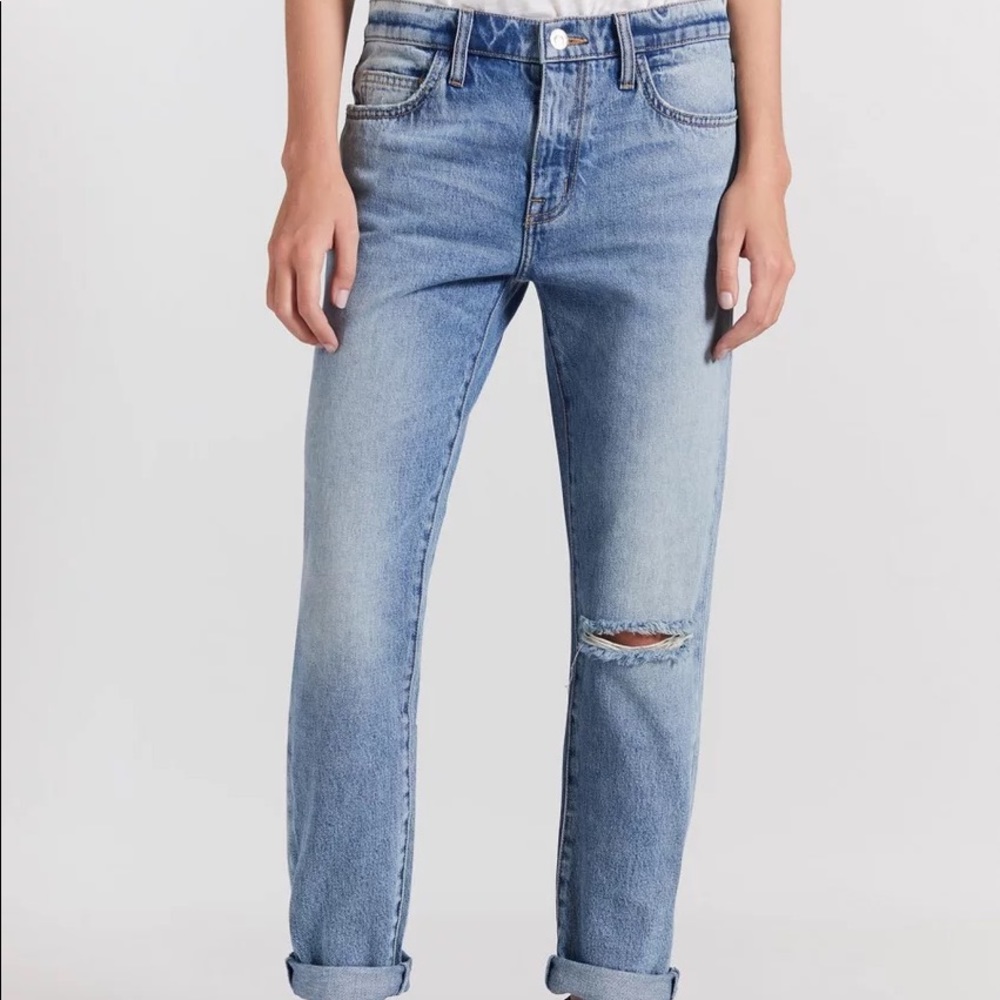 Current/Elliot Light Wash Straight Fit Mom Jeans